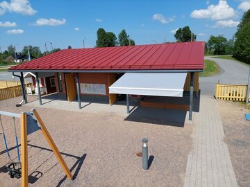 <b>Markiisi päiväkotiin</b>